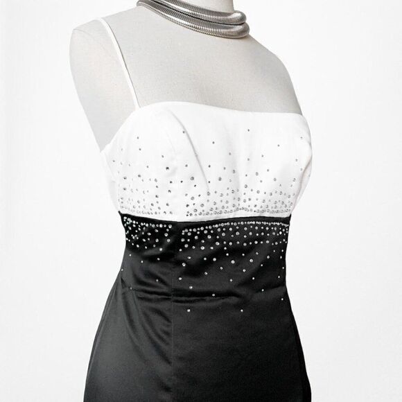 Vintage White Black Beaded Rhinestone Satin Slit Bodycon Maxi Formal Prom Dress - Picture 5 of 6